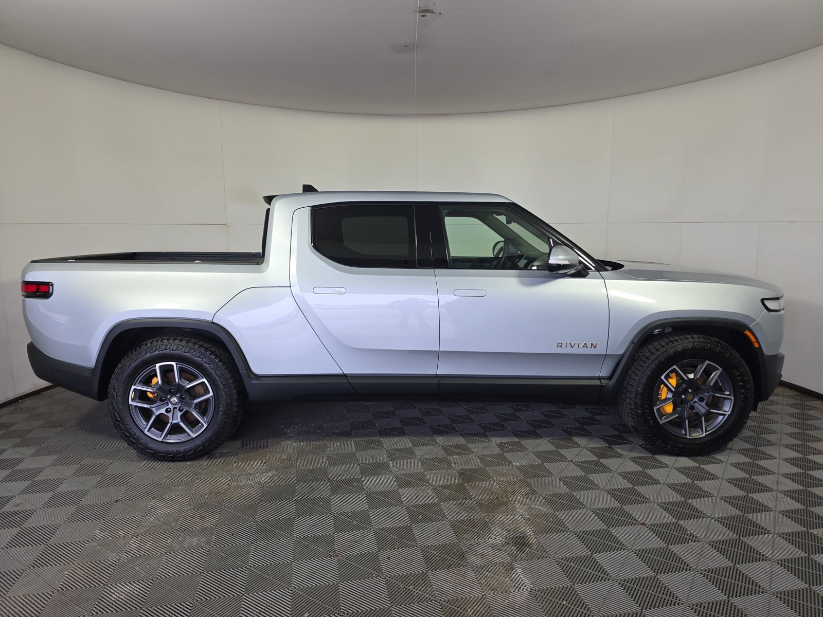 Used 2023 Rivian R1T Adventure Quad AWD/4WD image 6
