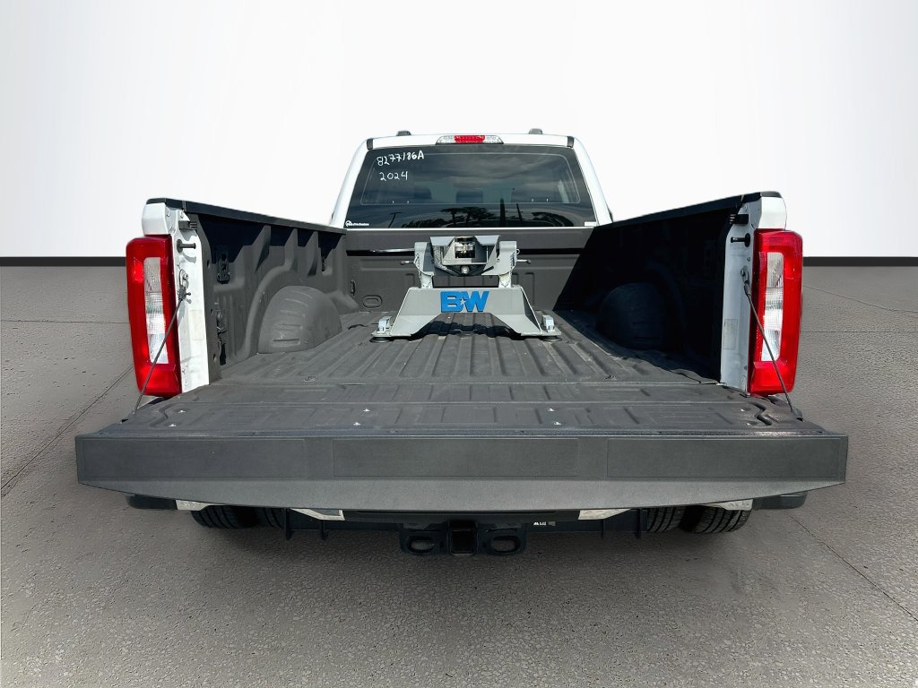 Used 2024 Ford F350 XL AWD/4WD image 23