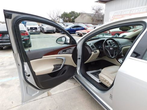 Used 2016 Buick Regal Premium image 21