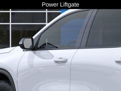New 2026 Chevrolet Traverse Z71 w/ Enhanced Driving Package AWD/4WD image 13