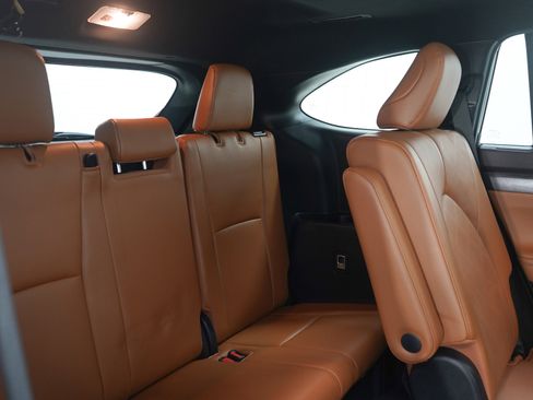 Used 2022 Toyota Highlander Platinum image 15