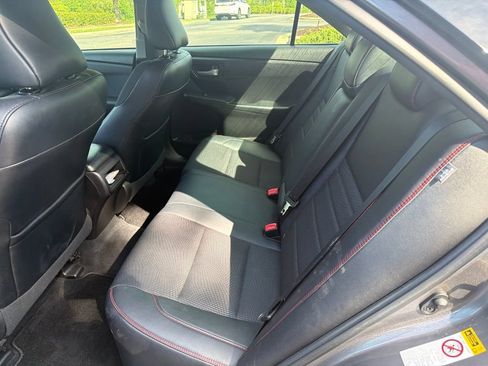 Used 2017 Toyota Camry SE FWD image 10