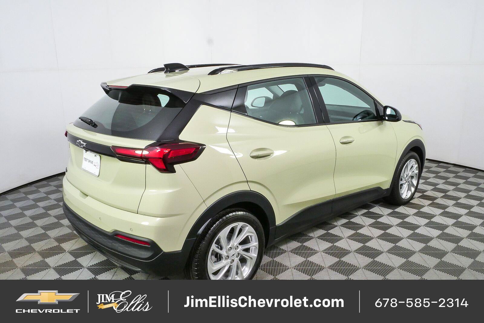New 2027 Chevrolet Bolt LT w/ Dual Panel Sunroof Package FWD image 3
