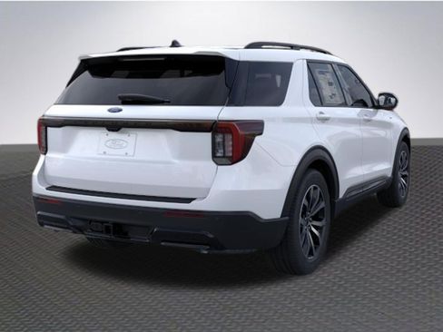 New 2026 Ford Explorer ST-Line w/ Premium Package RWD image 8