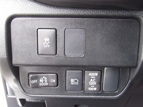 Certified 2023 Toyota Tacoma TRD Sport AWD/4WD image 33