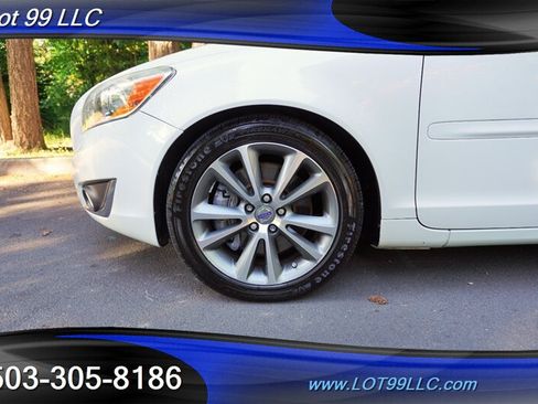 Used 2013 Volvo C70 T5 FWD image 3