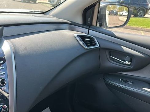 Certified 2024 Nissan Murano SV w/ SV Midnight Edition Package AWD/4WD image 20