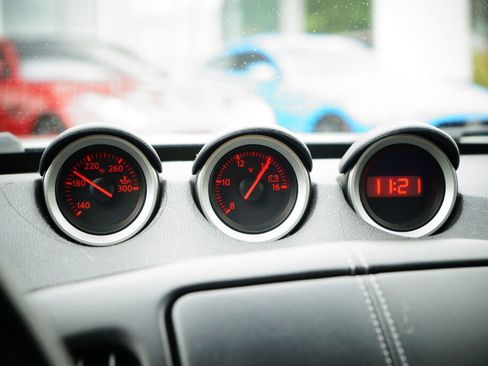 Used 2009 Nissan 370Z Touring w/ Sport Pkg image 20