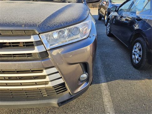 Used 2019 Toyota Highlander Plus image 4