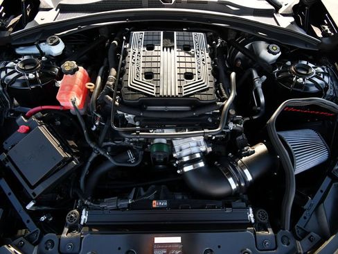 Used 2017 Chevrolet Camaro ZL1 RWD image 8