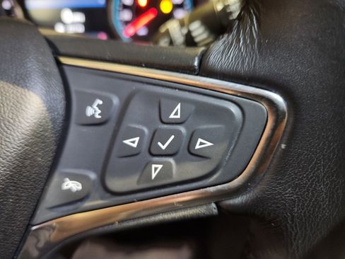 Used 2019 Chevrolet Equinox Premier image 21