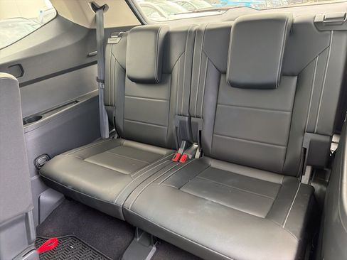 Certified 2023 Volkswagen Atlas SE FWD image 11