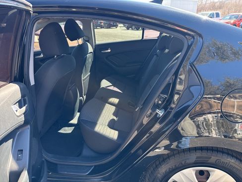 Used 2017 Kia Forte LX w/ LX Popular Package image 28