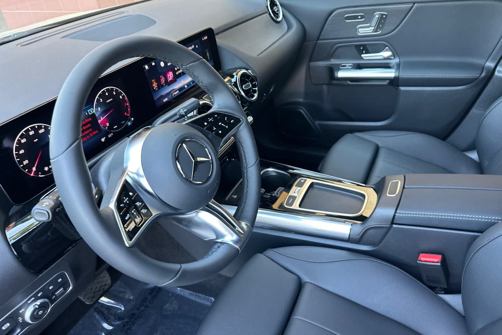 New 2026 Mercedes-Benz GLA 250 4MATIC image 9