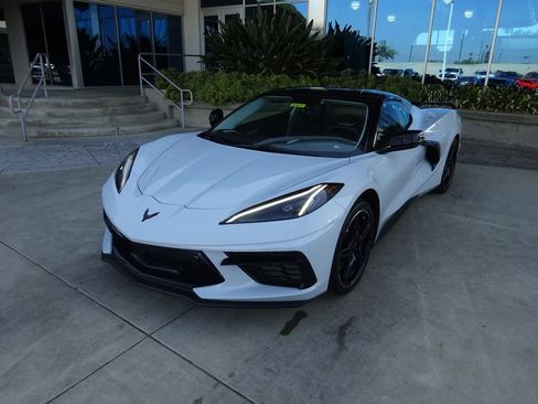 Certified 2023 Chevrolet Corvette Stingray Premium Conv w/ Z51 Performance Package RWD image 3