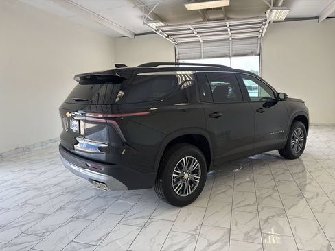 New 2026 Chevrolet Traverse LT w/ Driver Confidence Package FWD image 8