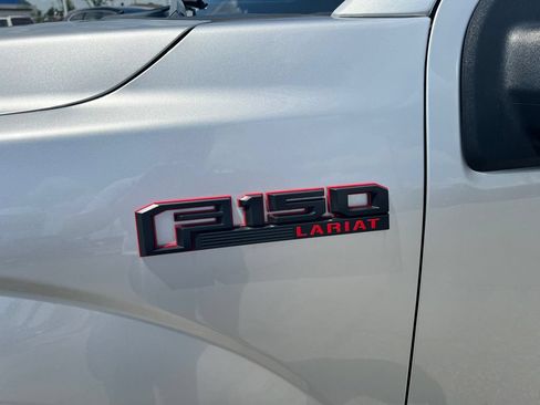 Used 2019 Ford F150 Lariat w/ Equipment Group 502A Luxury AWD/4WD image 17
