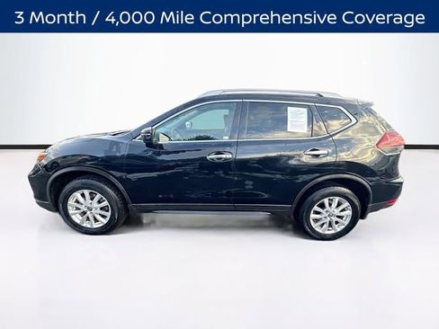 Used 2020 Nissan Rogue SV image 4