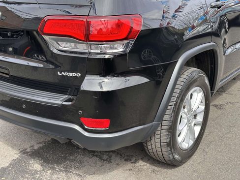 Used 2022 Jeep Grand Cherokee Laredo AWD/4WD image 12
