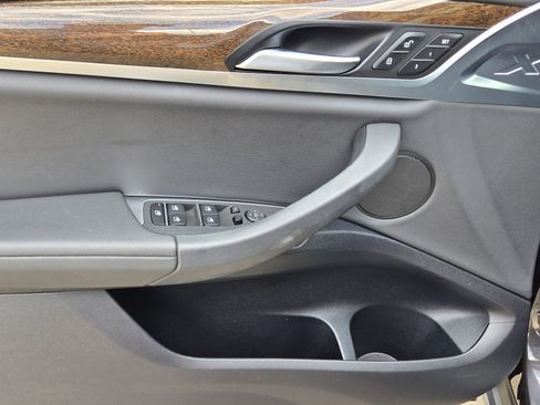 Used 2019 BMW X4 xDrive30i w/ Convenience Package image 28