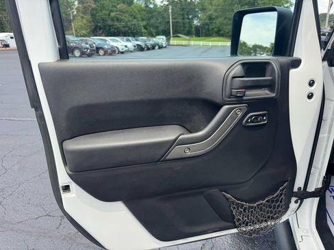 Used 2014 Jeep Wrangler Sport w/ Quick Order Package 24S AWD/4WD image 9