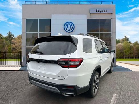 Used 2023 Honda Pilot Elite image 7