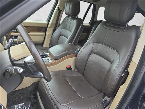 Used 2019 Land Rover Range Rover HSE image 15