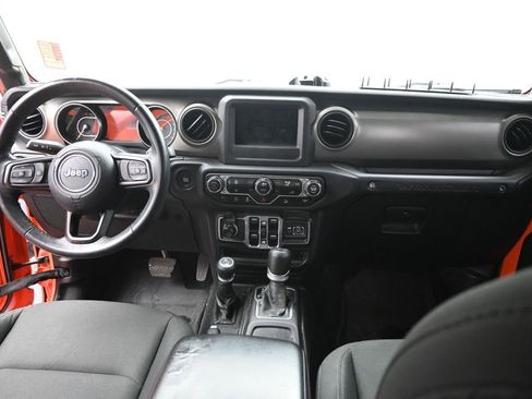 Used 2018 Jeep Wrangler Unlimited Sport S AWD/4WD image 14