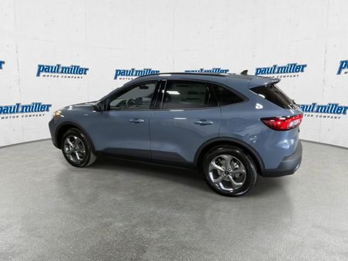 New 2026 Ford Escape ST-Line w/ Cold Weather Package AWD/4WD image 8