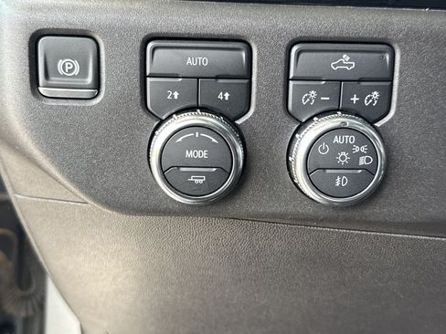 Used 2024 GMC Sierra 1500 Elevation AWD/4WD image 19