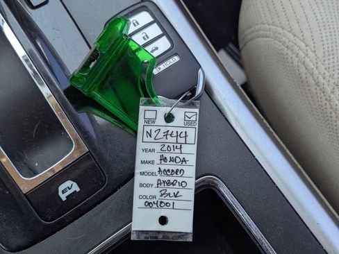 Used 2014 Honda Accord Hybrid Sedan image 37