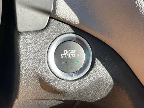 Used 2024 Chevrolet Equinox LS w/ LS Convenience Package image 24