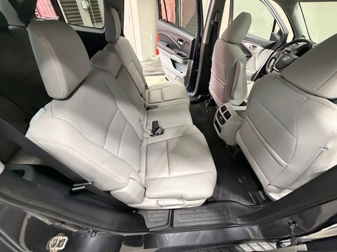 Used 2017 Honda Pilot EX-L image 48
