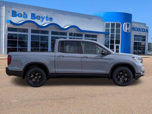 New 2026 Honda Ridgeline Black Edition image 7