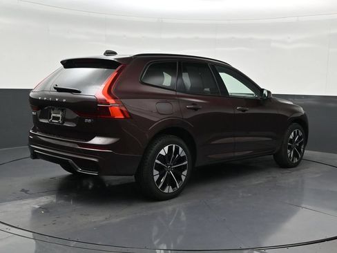 Used 2026 Volvo XC60 B5 Plus AWD/4WD image 6