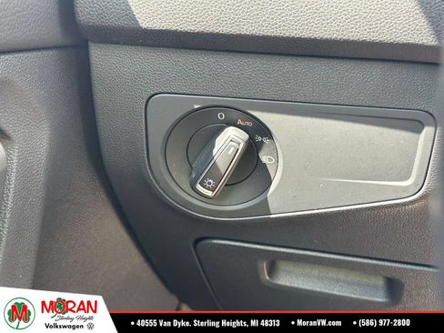 Certified 2023 Volkswagen Tiguan SE FWD image 31