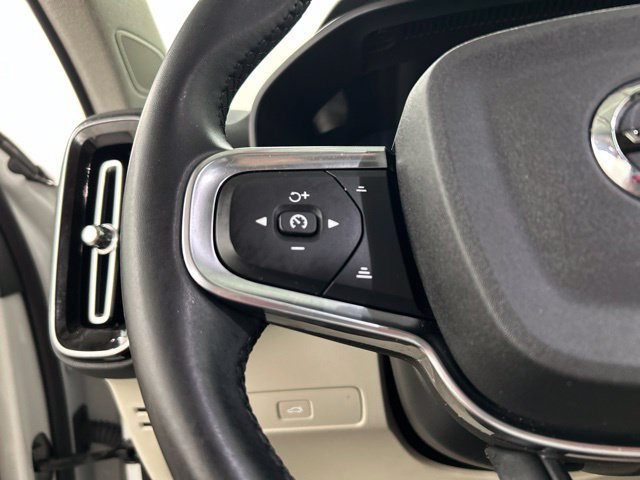 Used 2024 Volvo XC40 B5 Plus w/ Climate Package AWD/4WD image 9