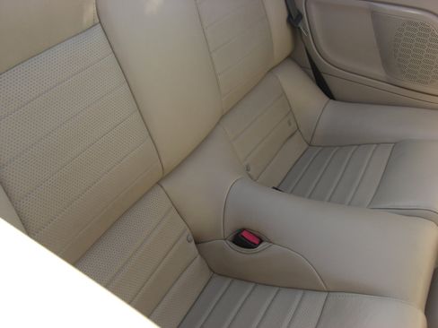 Used 2007 Ford Mustang GT Premium image 16