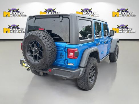 Used 2024 Jeep Wrangler Unlimited Sport AWD/4WD image 5