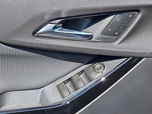 New 2026 Chevrolet Equinox RS w/ Convenience Package III FWD image 15