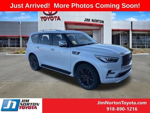 Used 2023 INFINITI QX80 Sensory w/ All-Season Package image 1