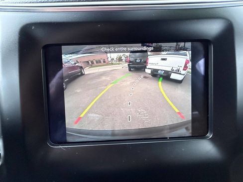 Used 2021 Jeep Cherokee Latitude Plus AWD/4WD image 20