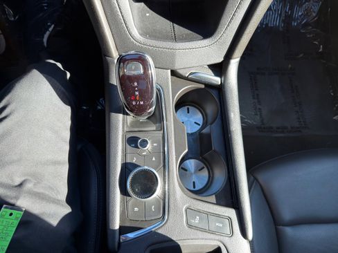 Used 2024 Cadillac XT6 Premium Luxury image 36