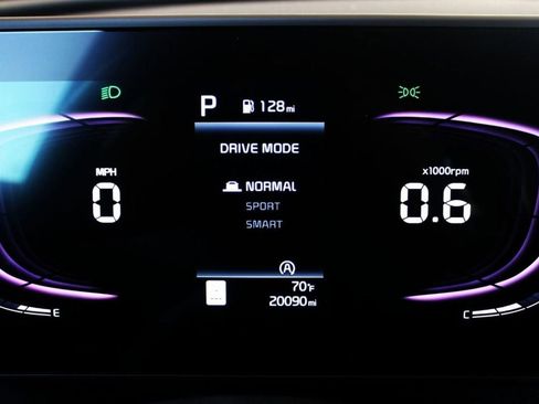 Used 2025 Kia Sportage EX FWD image 28