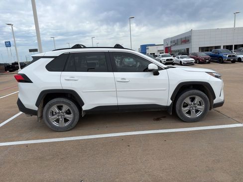 Used 2023 Toyota RAV4 XLE FWD image 6