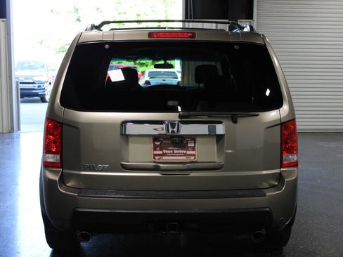 Used 2011 Honda Pilot EX image 4