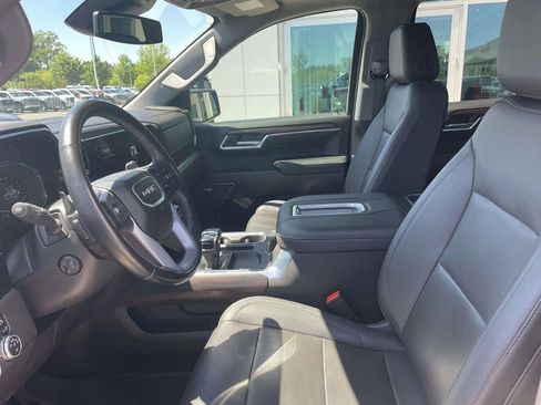 Used 2022 GMC Sierra 1500 SLT w/ SLT Premium Plus Package AWD/4WD image 14
