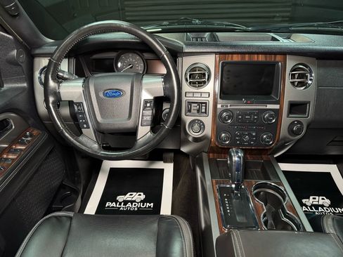 Used 2015 Ford Expedition EL Platinum image 33