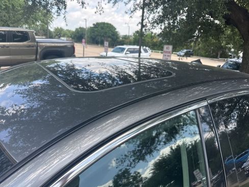 Used 2016 INFINITI Q50 3.0t Premium w/ 3.0T Premium Plus Package RWD image 3