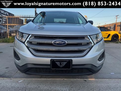 Used 2018 Ford Edge SE image 2